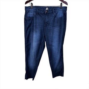 SIZE 16 Pennington’s Denim Capris
